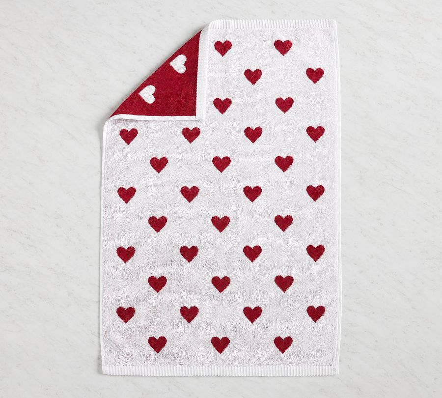 Mini Hearts Towel added by Spoak Member