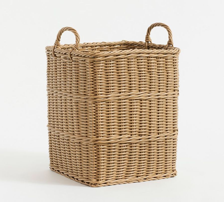 Chris Loves Julia Woven Basket Planters added by Spoak Member