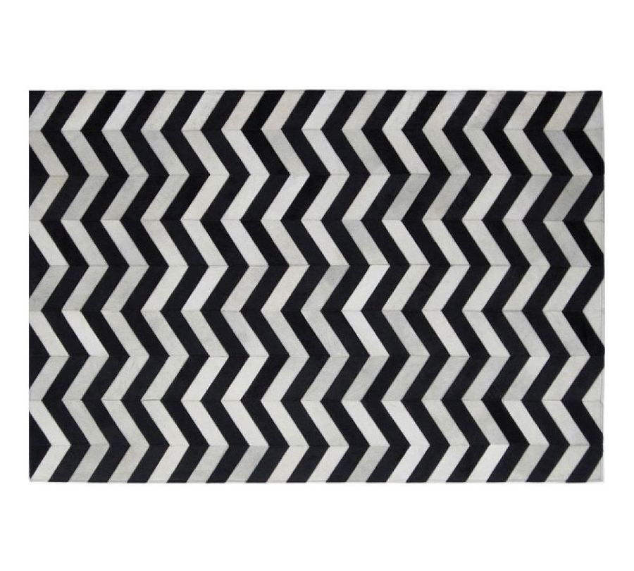 Evaan Chevron Cowhide Rug added by Spoak Member