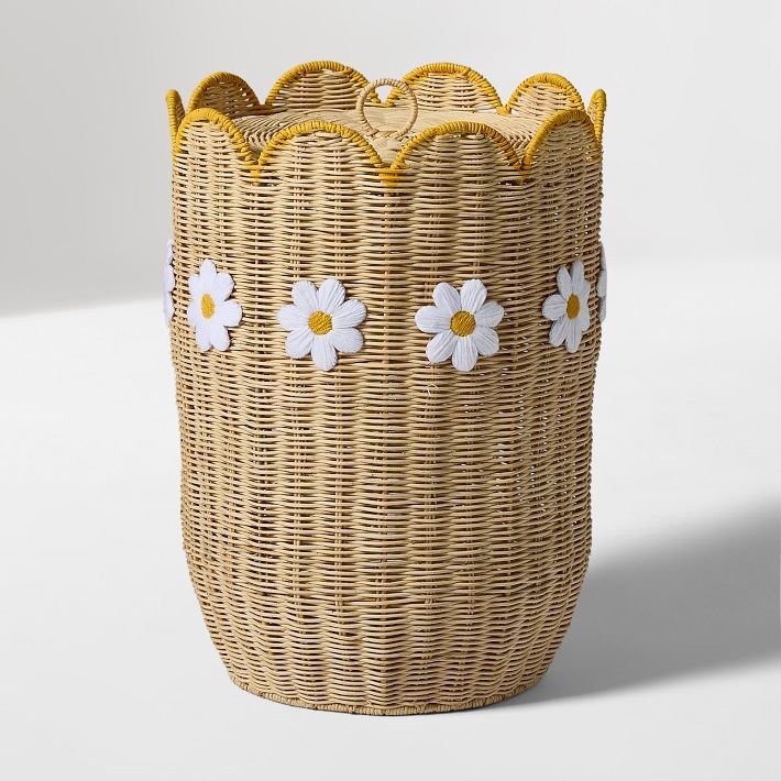 Daisy Rattan Lidded Hamper added by Spoak Member