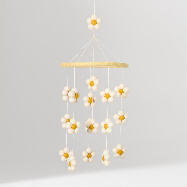 Felt Daisy Mobile added by Spoak Member