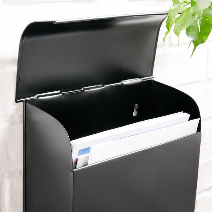 Classic Mounted Mailbox added by Spoak Member