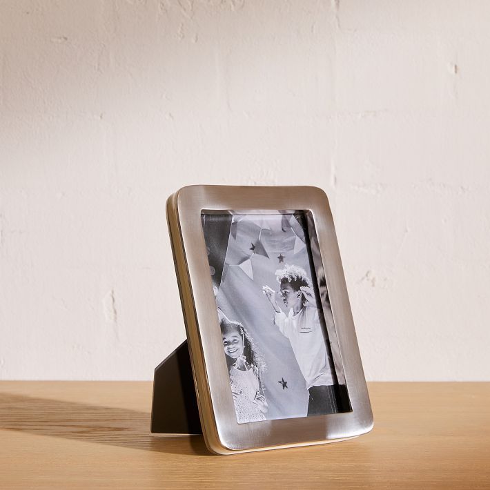 Enamel Trim Tabletop Frames added by Spoak Member