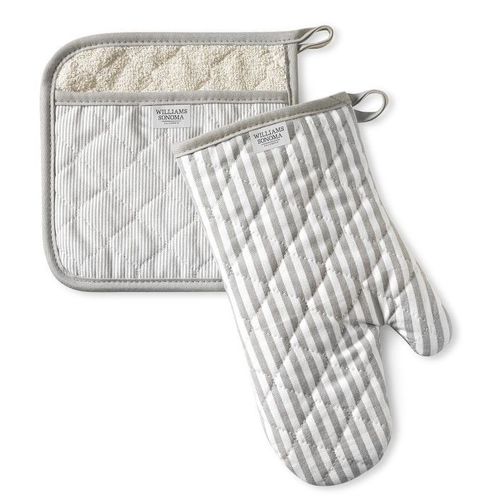 Williams Sonoma Bay Stripe Oven Mitt & Potholder Set added by Rachel Pecoy