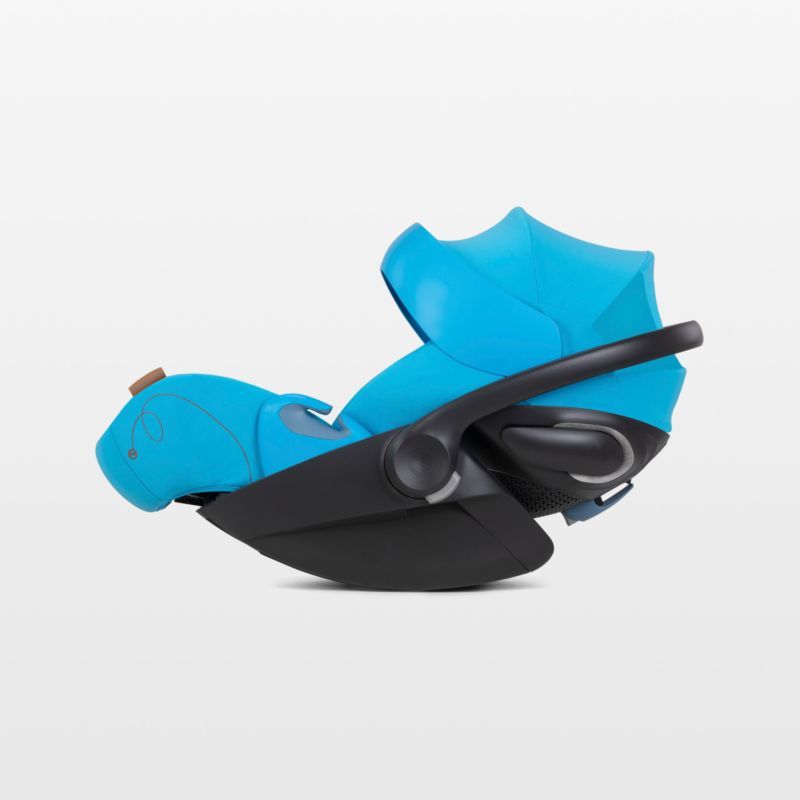 CYBEX Cloud G Lux Beach Blue Comfort Extend Infant Car Seat added by Spoak Member