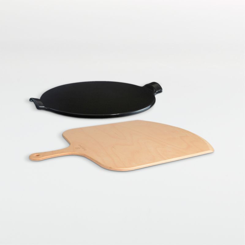 Emile Henry Pizza Stone Gift Set added by Spoak Member