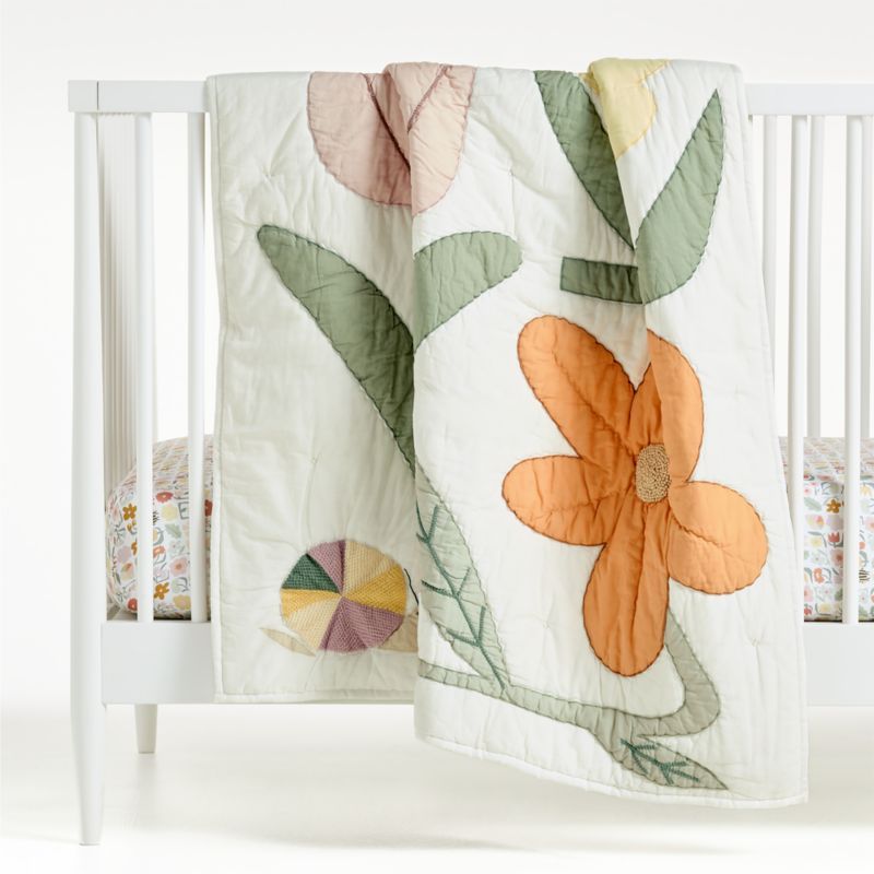 Flora Applique Organic Cotton Baby Crib Quilt added by Spoak Member