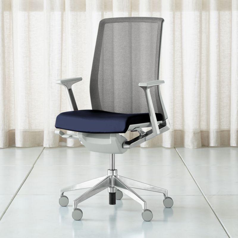 Haworth® Very® Mesh Pacific Desk Chair added by Spoak Member