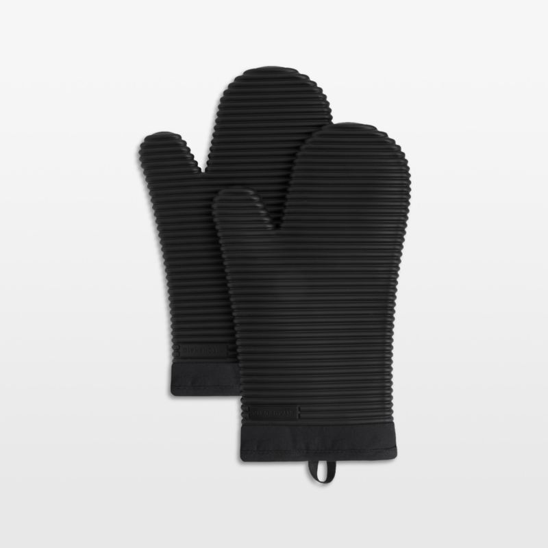 KitchenAid Onyx Black Ribbed Soft Silicone Oven Mitts, Set of 2 added by Spoak Member