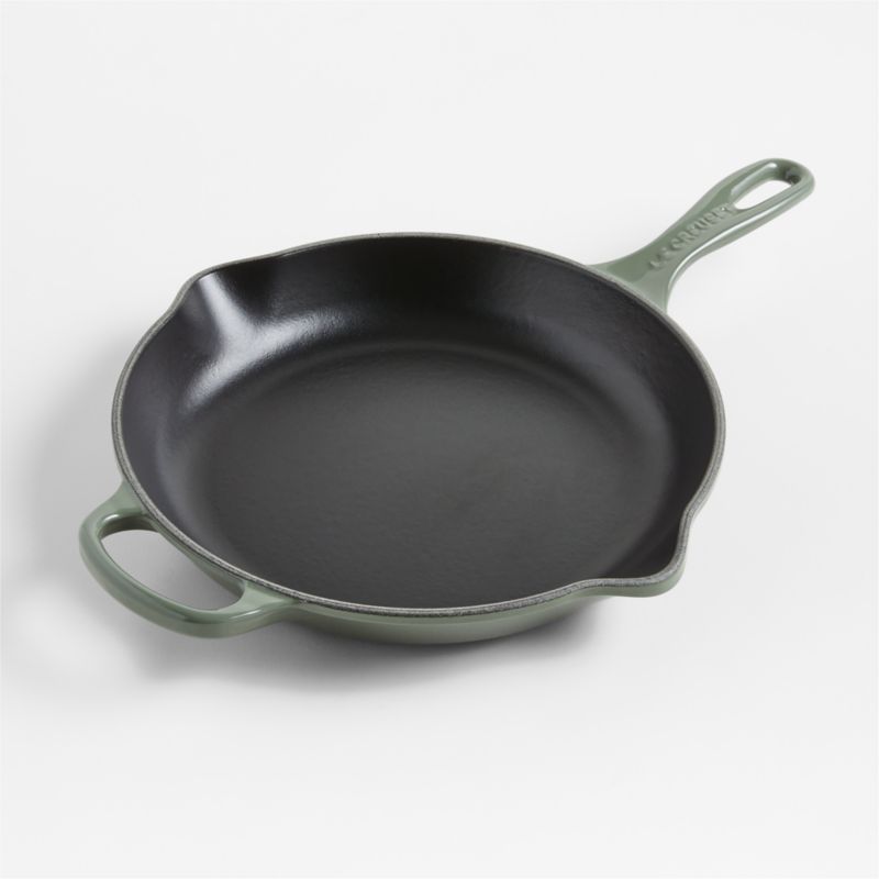 Le Creuset ® Signature 10.25" Thyme Enameled Cast Iron Skillet added by Spoak Member