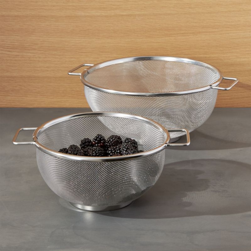 Set of 2 Mesh Colanders added by Spoak Member