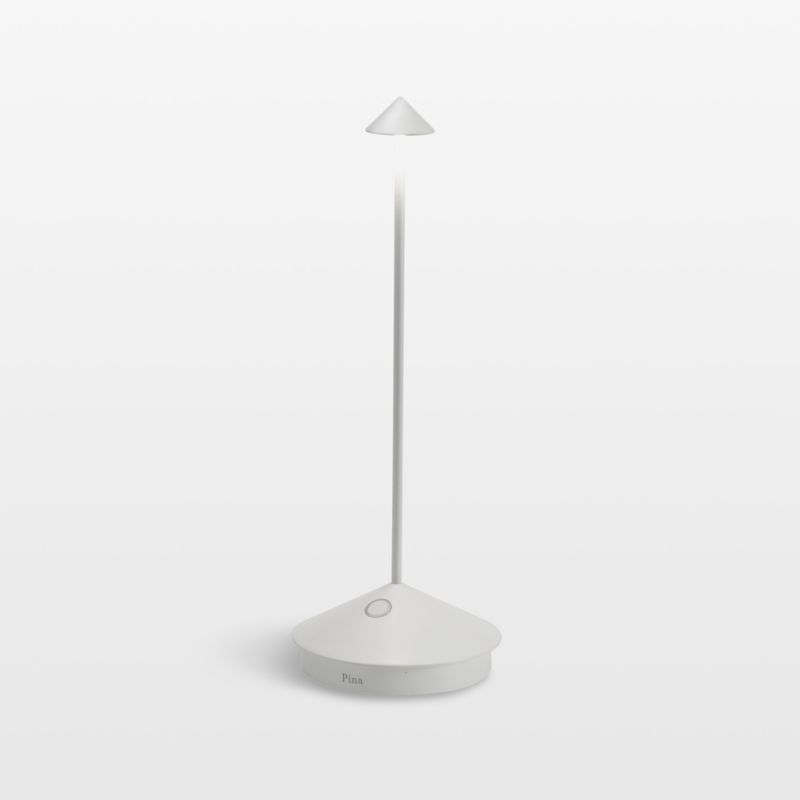 Pina Pro White Metal Table Lamp by Zafferano America 11.4" added by Spoak Member