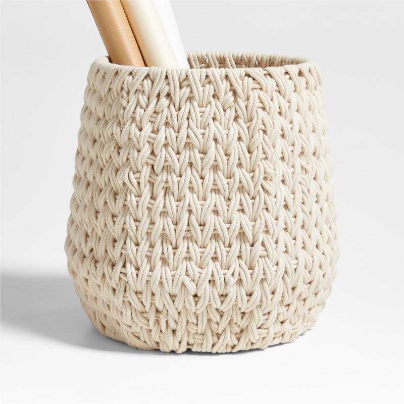 Rulon White Medium Blanket Basket added by Spoak Member