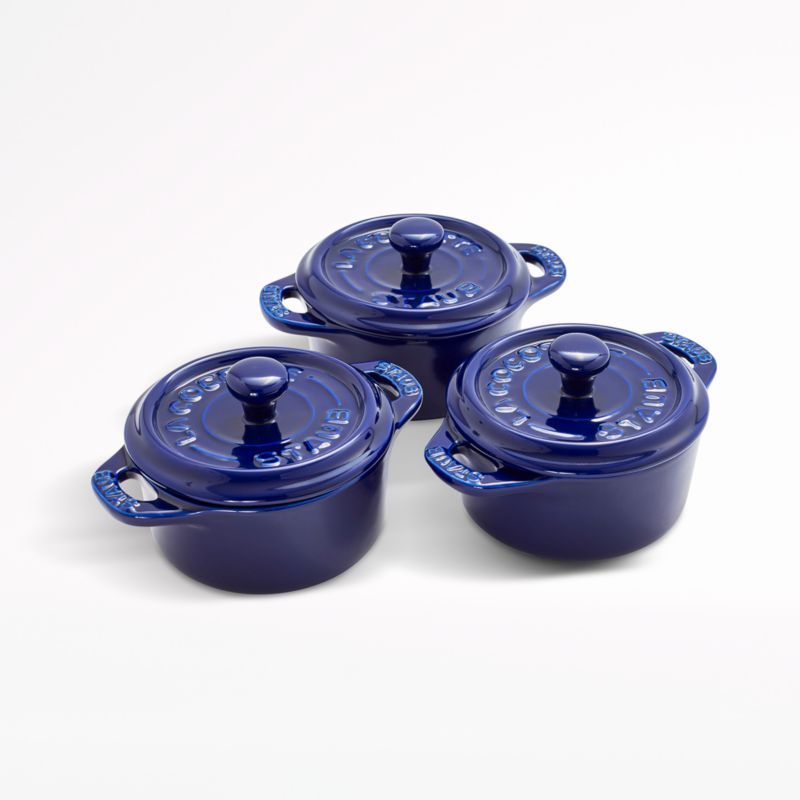 Staub ® Dark Blue Round Mini Cocottes, Set of 3 added by Spoak Member