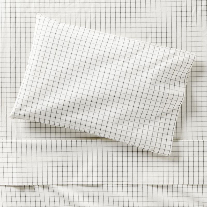 Stax Mini Grid Grey Yarn-Dyed Organic Cotton Toddler Sheet Set added by Spoak Member