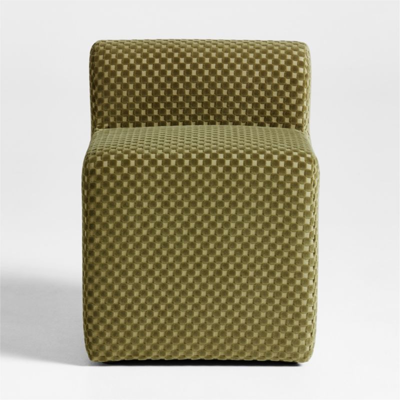 Set of 4 Wellie Slipper Green Play Chair added by Spoak Member