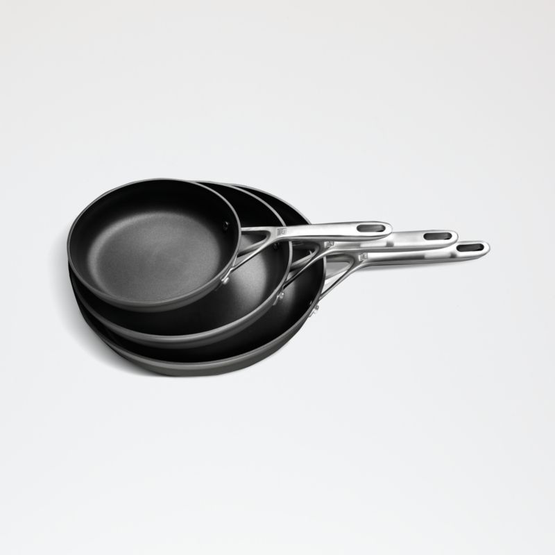 ZWILLING ® Motion 3-Piece Hard-Anodized Aluminum Frying Pan Set added by Spoak Member