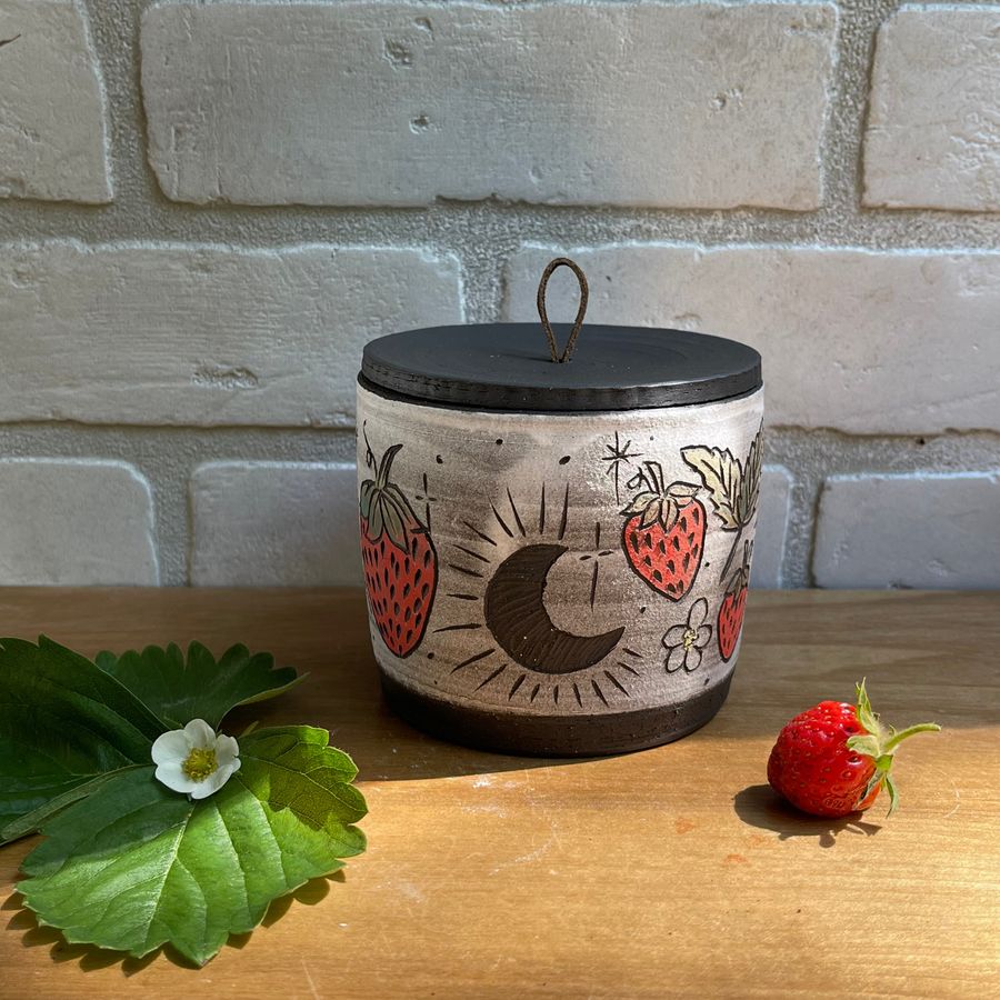 Strawberry Jar No. 7 added by Spoak Member