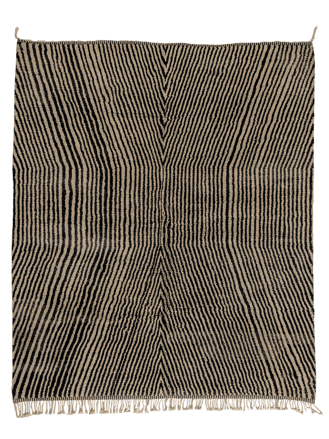 M'rirt's Monochrome Mirage Hand-Knot added by Spoak Member