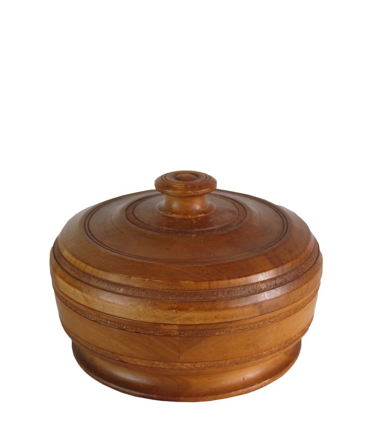 Vintage Round Wooden Storage Box added by Spoak Member