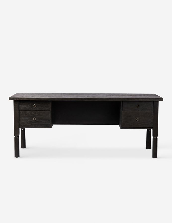 Amryn Desk added by Spoak Member