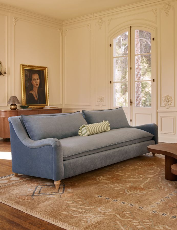 Hennie Sofa added by Spoak Member
