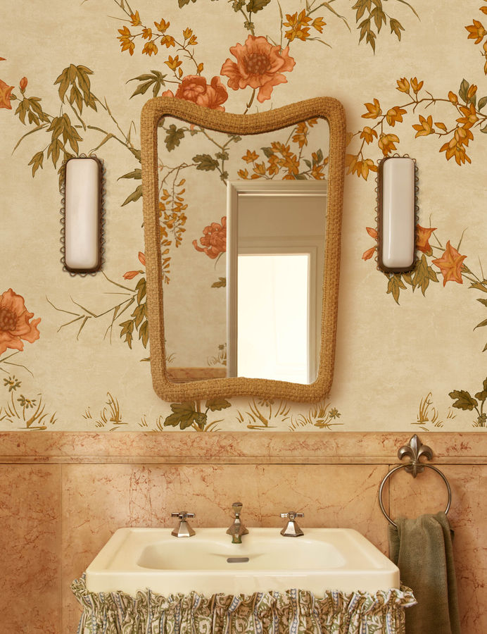 Anora Mirror added by Spoak Member