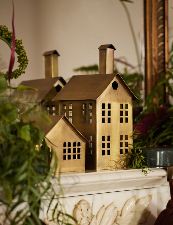 Elodie Mantel Houses (Set of 2) added by Spoak Member