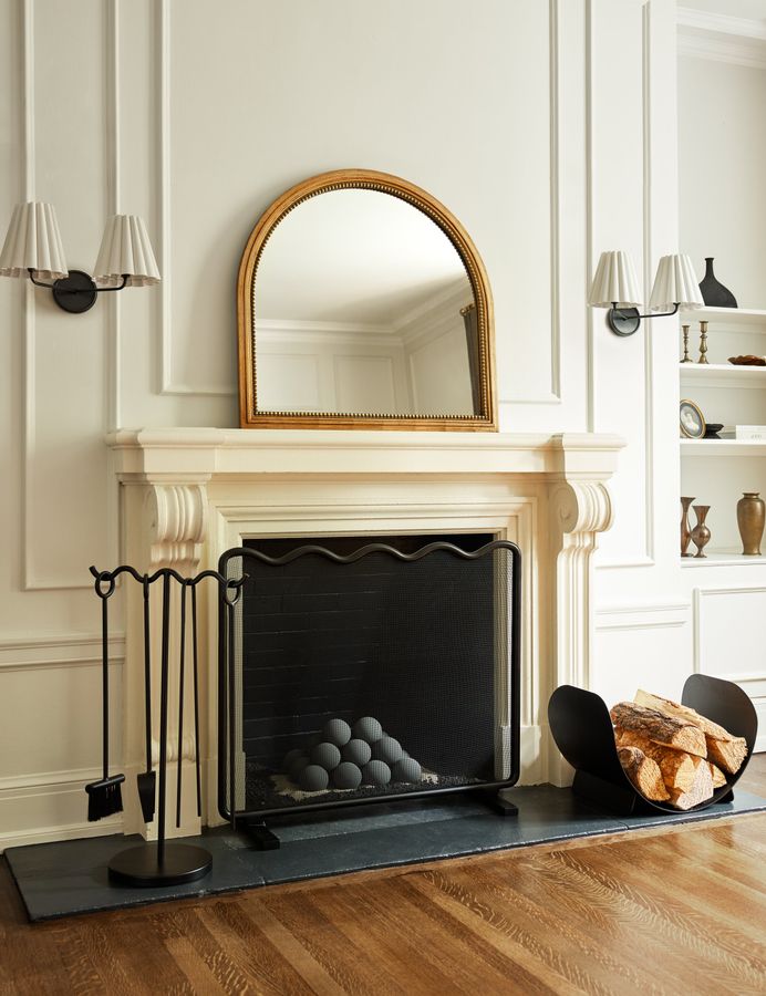 Corinne Mantel Mirror added by Spoak Member