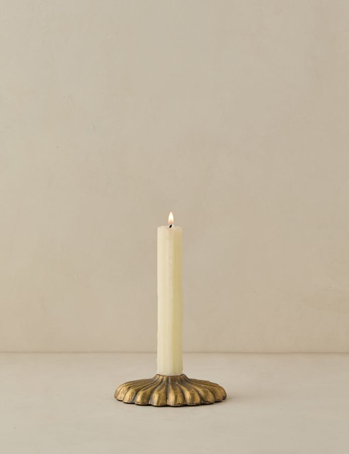 Giovanna Candle Holder added by Spoak Member