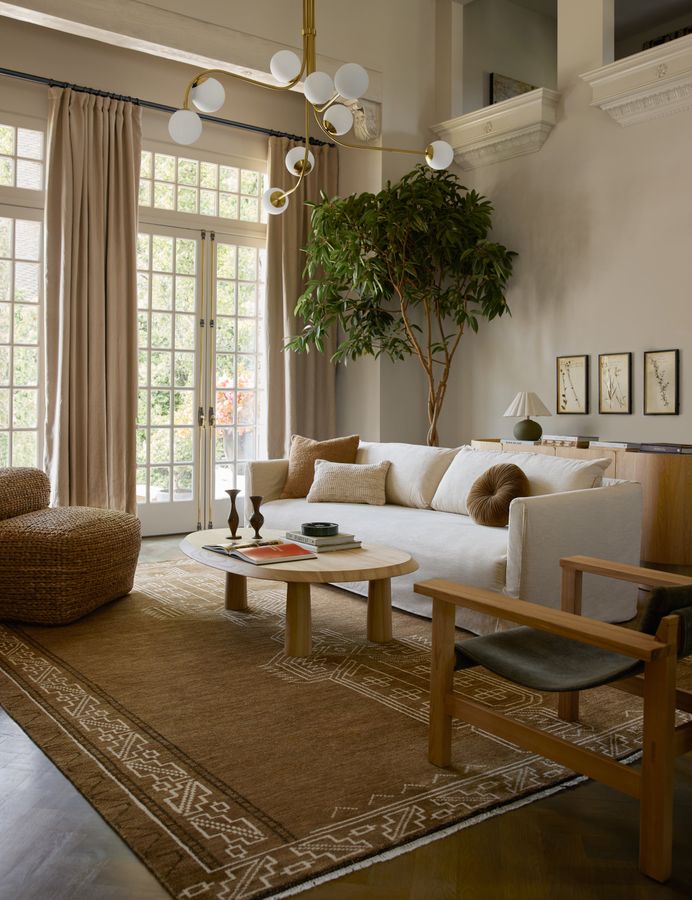 Velasquez Hand-Knotted Wool Rug added by Spoak Member