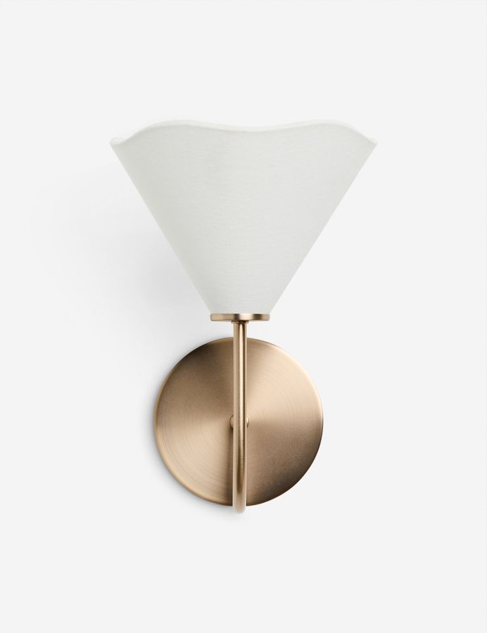 Loana Sconce added by Spoak Member