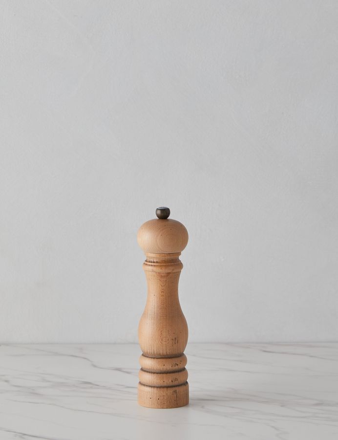 Paris Antique Salt & Pepper Mills by Peugeot Saveurs added by Spoak Member