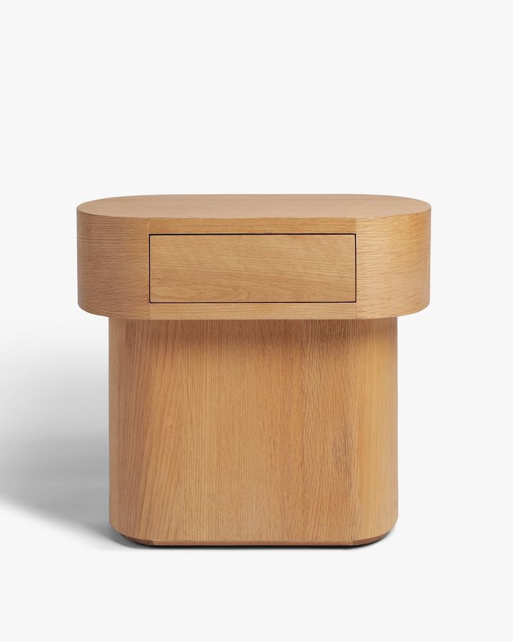 Bluff Oval Nightstand with Drawer added by Spoak Member