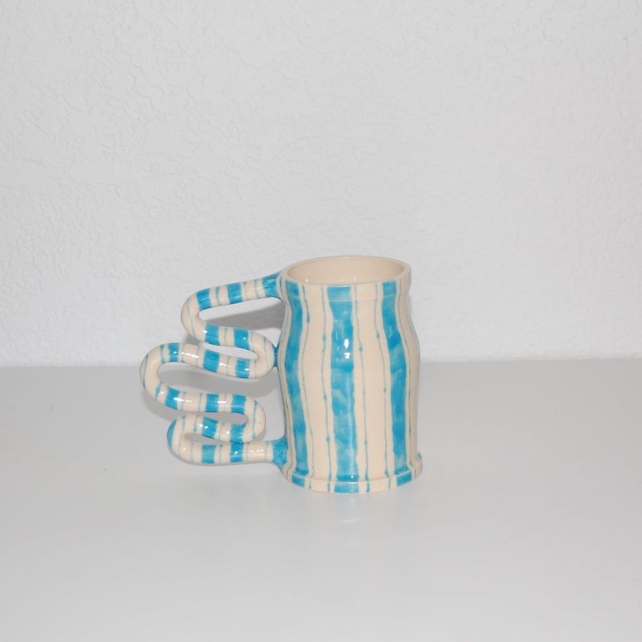 Curvy Amphora Mug added by Spoak Member