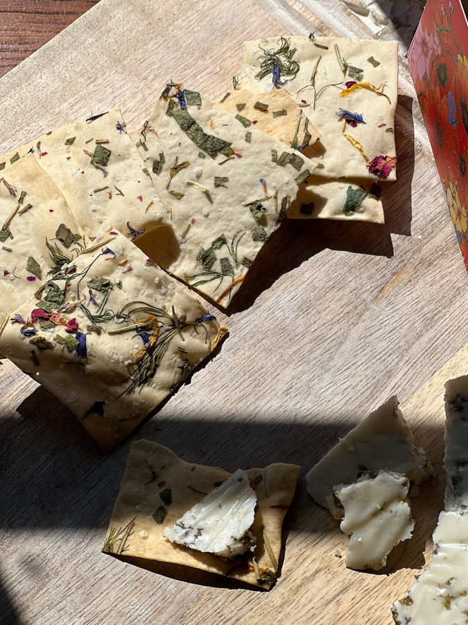 Dried Flower Crackers added by Spoak Member