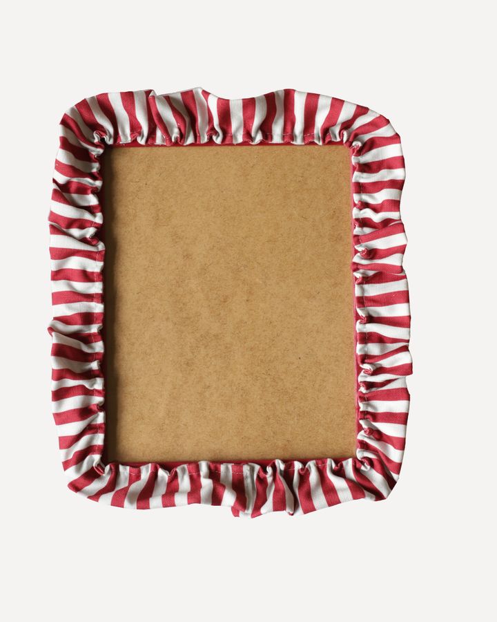 Cranberry Stripe Ruffle Frame added by Spoak Member