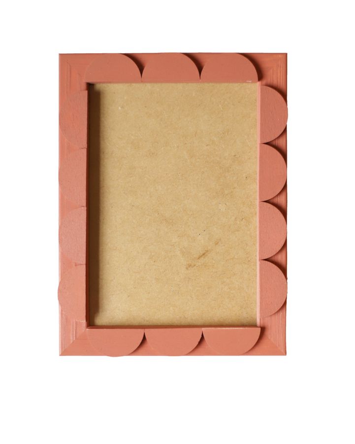 Terracotta Stained Scallop Frame added by Spoak Member