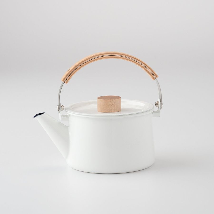 Enamel + Wood Kettle added by Spoak Member