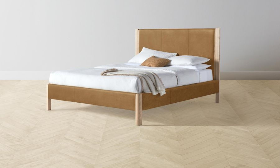 The Thompson Bed - Nubuck Leather Saddle added by Spoak Member