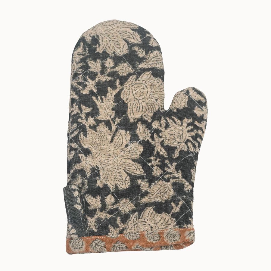 Midnight Blue Oven Mitt added by Spoak Member