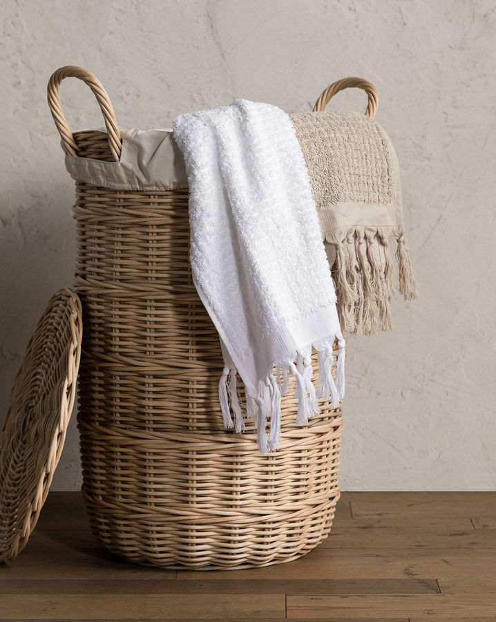Rattan Lidded Laundry Bin added by Spoak Member