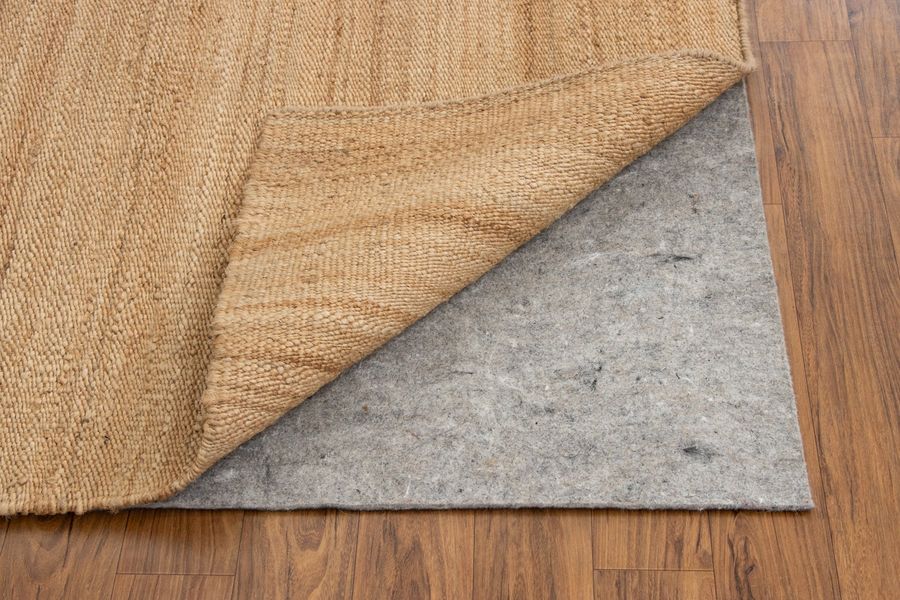 Plush rug pad added by Spoak Member
