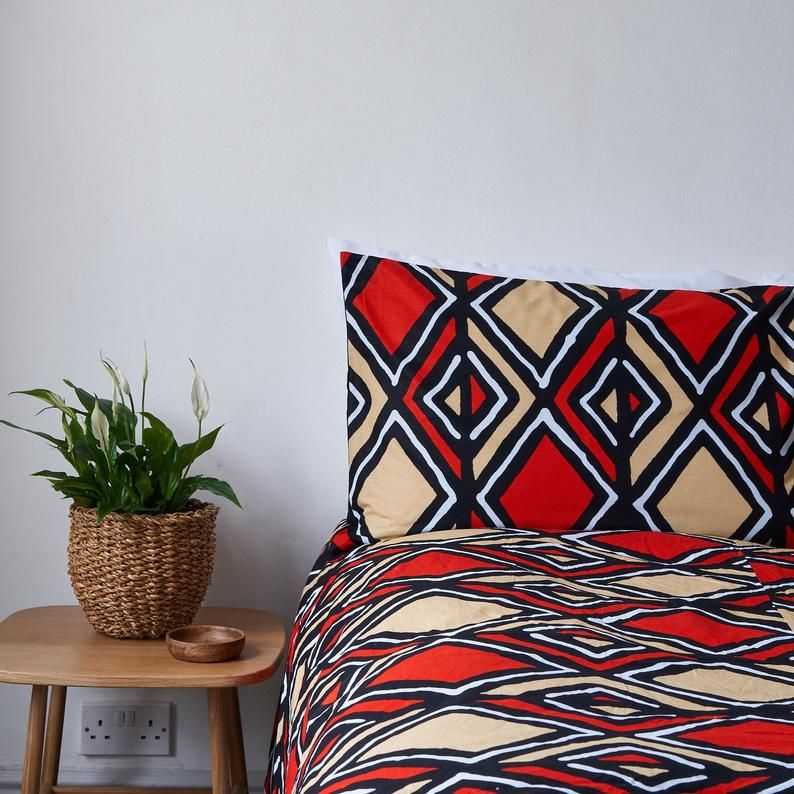 African Print Duvet Set - Red black balogan added by Spoak Member