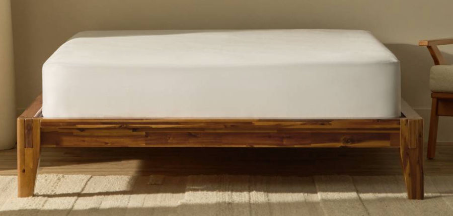 Wooden Bed Frame - Silk & Snow added by Riki Przytula