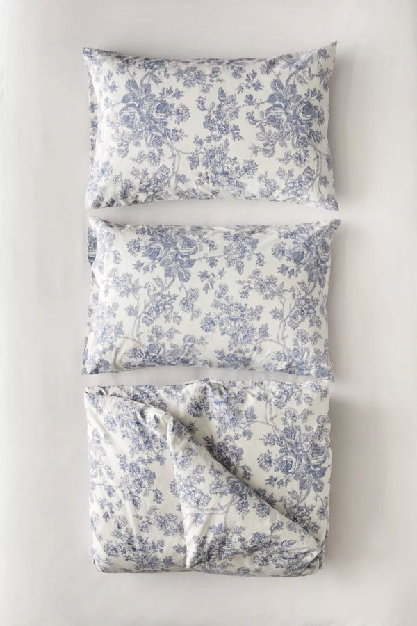 Toile Duvet Set - Twin added by Patricia Foody