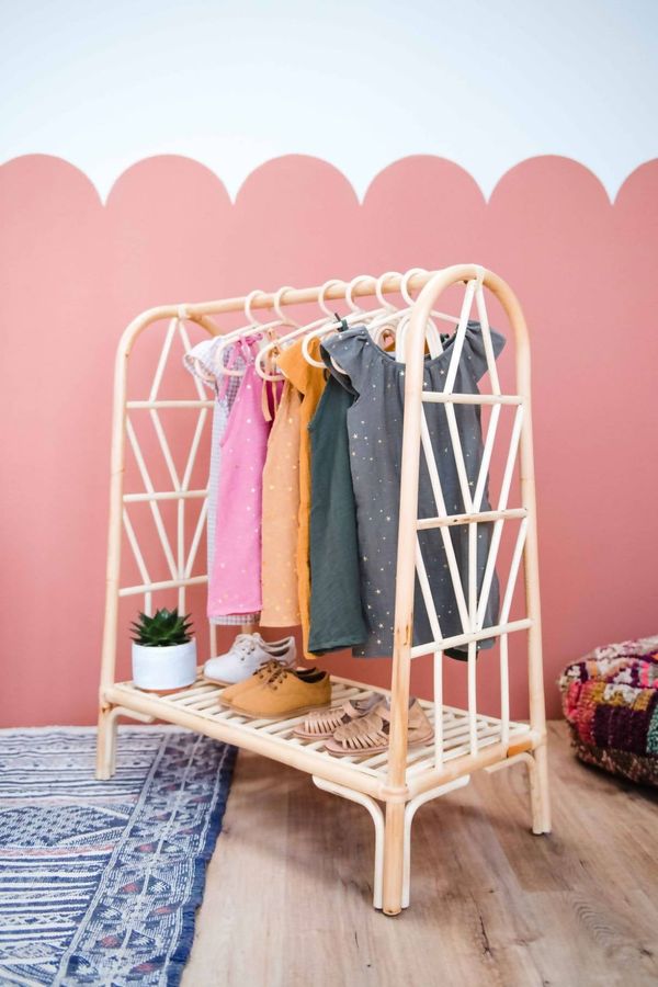 Galaxy Clothing Rack added by Spoak Member