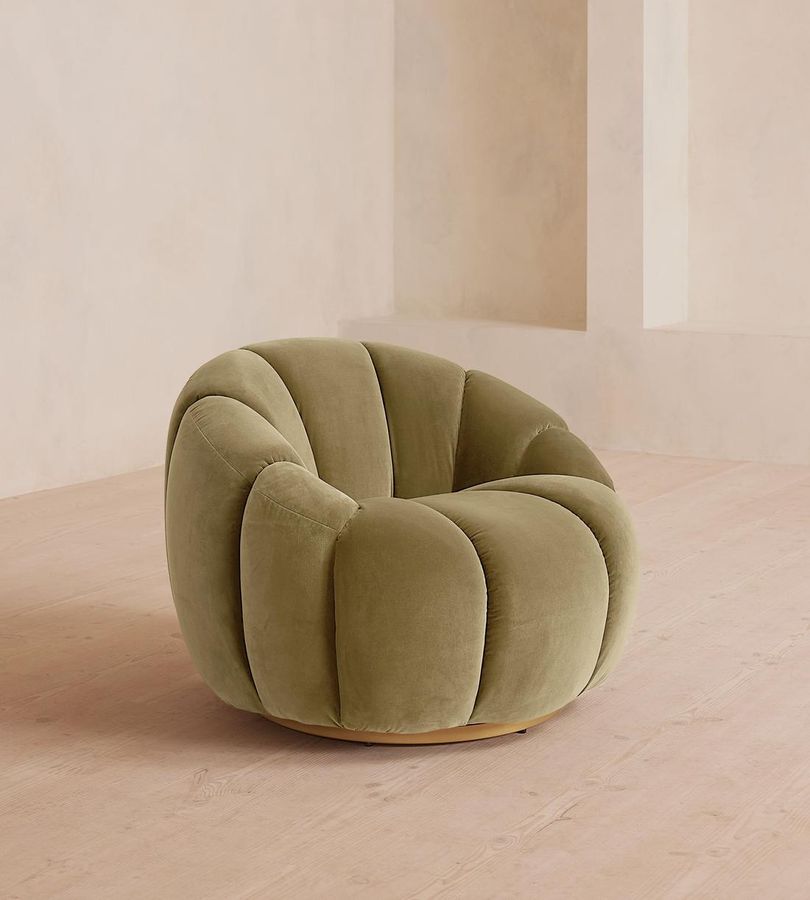 soho chair added by chris gabresi