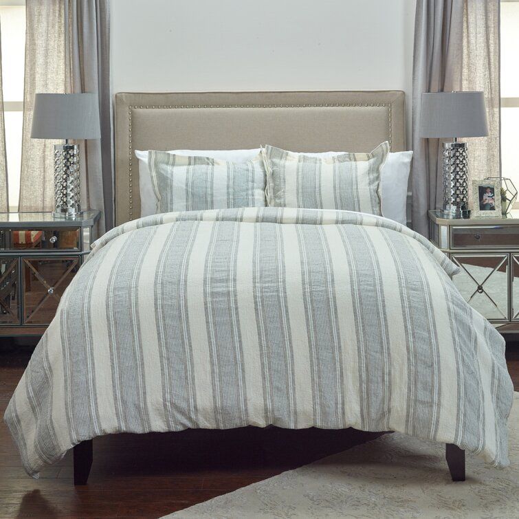 Clover Linen Duvet Cover added by Jada Williams