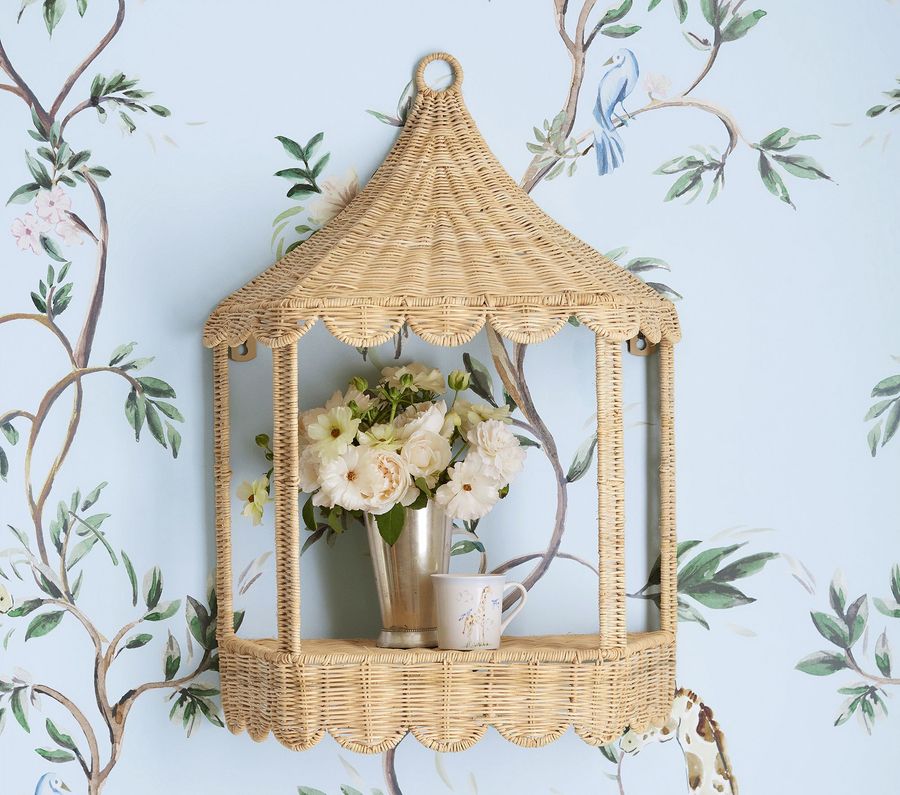 Carousel Shelf added by Liz Nevil-Smith